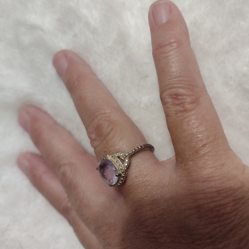 Ring - Picture 4 of 5